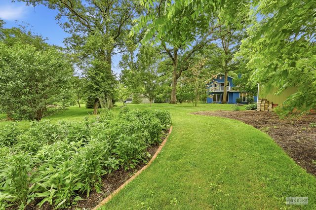 3S830 Thornapple Tree Road, Sugar Grove, IL 60554