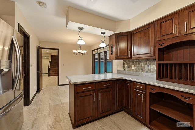 3S830 Thornapple Tree Road, Sugar Grove, IL 60554