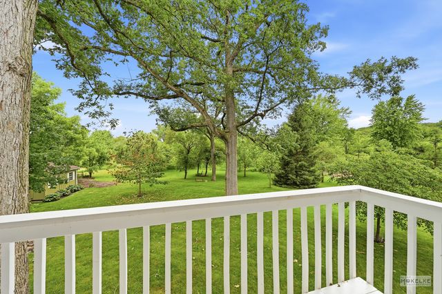 3S830 Thornapple Tree Road, Sugar Grove, IL 60554