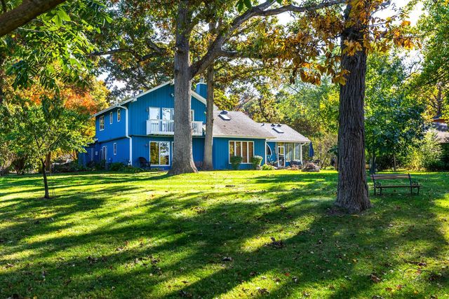 3S830 Thornapple Tree Road, Sugar Grove, IL 60554