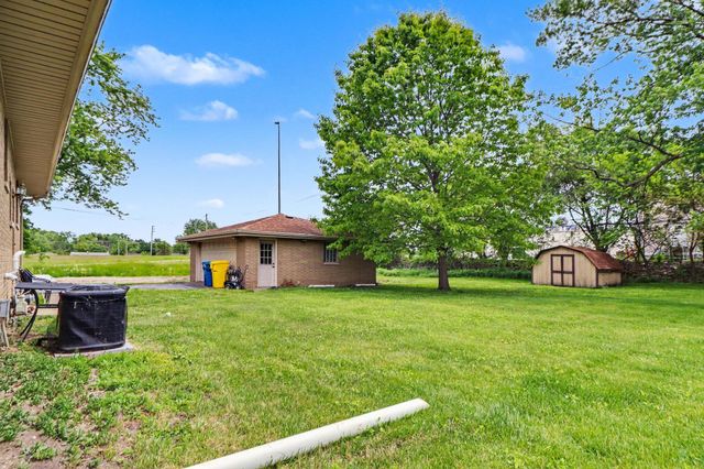 305 W 35th Avenue, Griffith, IN 46319