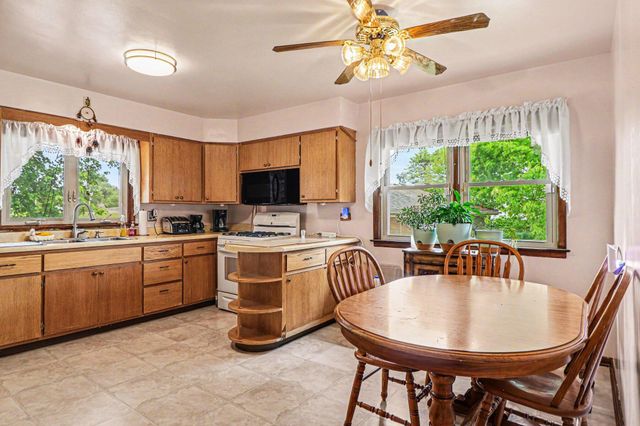 305 W 35th Avenue, Griffith, IN 46319