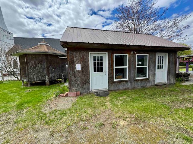 11 Pine Street, Haverhill, NH 03785