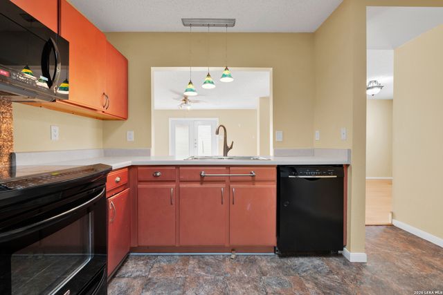 6635 Barton Rock, San Antonio, TX 78239
