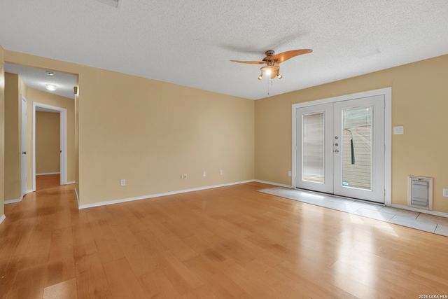 6635 Barton Rock, San Antonio, TX 78239