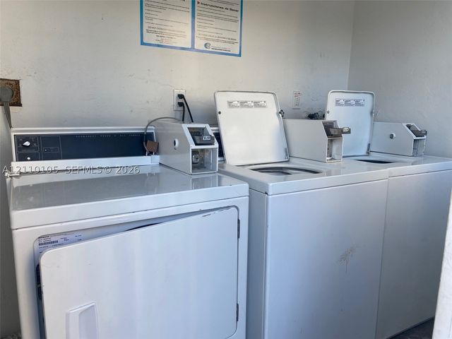 1832 Madison St 203, Hollywood, FL 33020