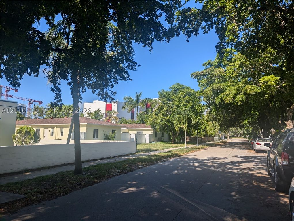1832 Madison St 203, Hollywood, FL 33020