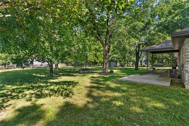11005 N Wedington Blacktop Road, Lincoln, AR 72744