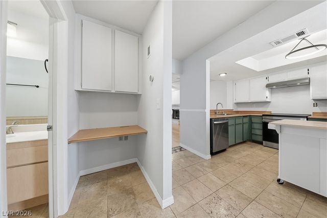 7158 Magic Moment Lane, Las Vegas, NV 89119