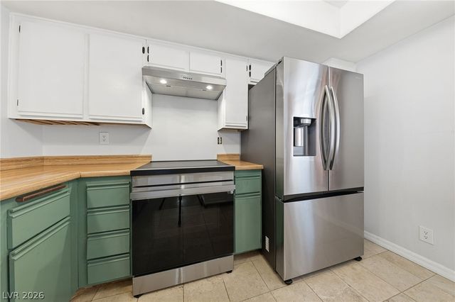 7158 Magic Moment Lane, Las Vegas, NV 89119