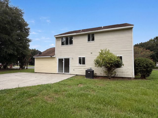 6786 Moss Court, North Charleston, SC 29418