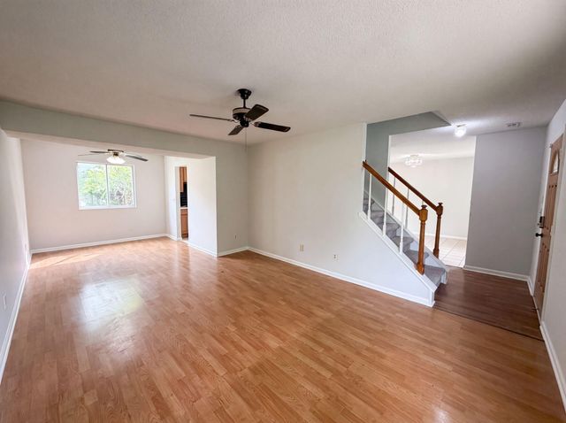 6786 Moss Court, North Charleston, SC 29418