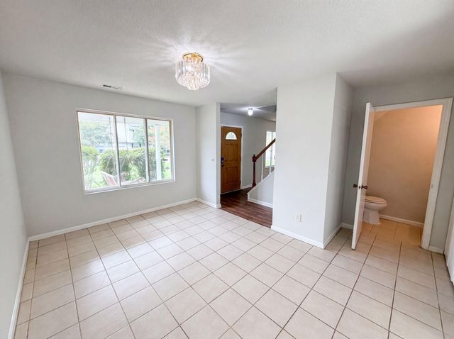 6786 Moss Court, North Charleston, SC 29418