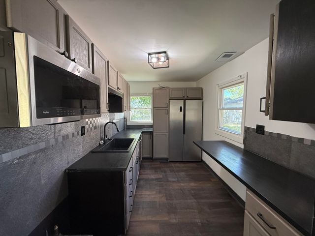 208 Adaline Avenue, Battle Creek, MI 49017