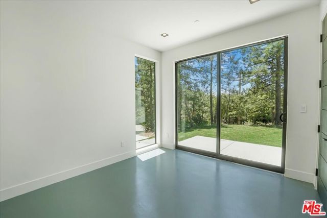 1021 Teakwood Drive, Lake Arrowhead, CA 92352