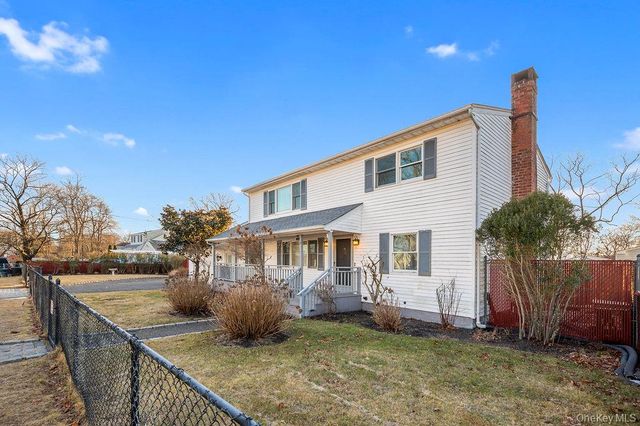 8 George Drive, Mastic, NY 11950