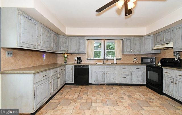 56 JEFFERSON, West Norriton, PA 19403