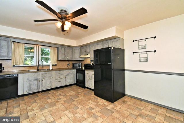 56 JEFFERSON, West Norriton, PA 19403