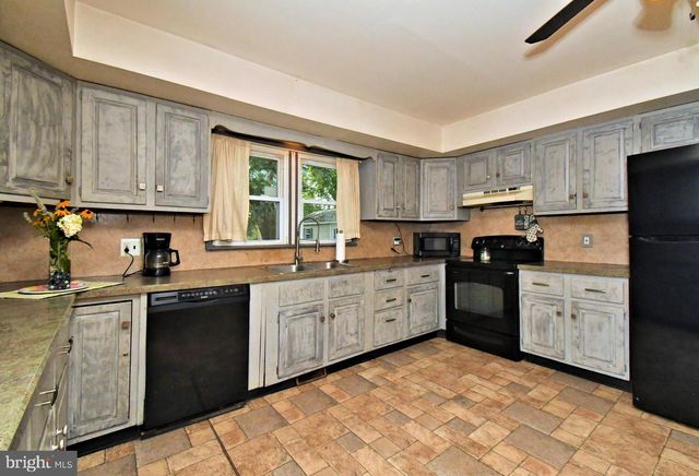 56 JEFFERSON, West Norriton, PA 19403