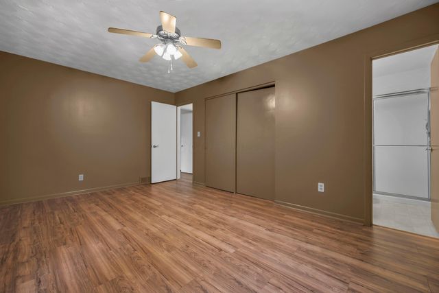 1871 Blue Jay Road, Heath, OH 43056