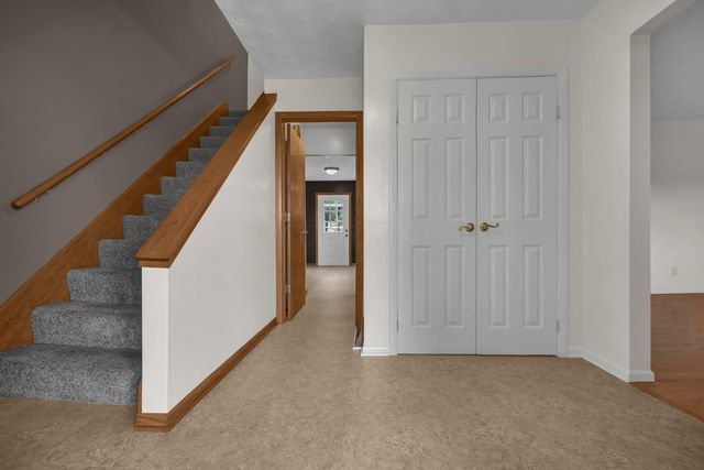 1871 Blue Jay Road, Heath, OH 43056