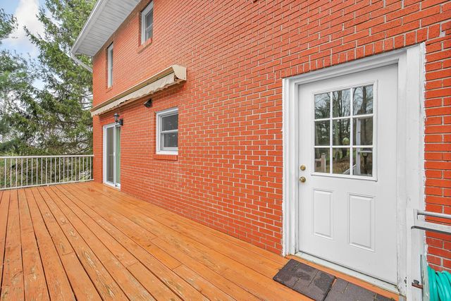 1871 Blue Jay Road, Heath, OH 43056