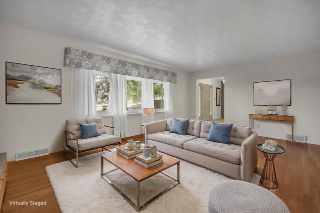 1871 Blue Jay Road, Heath, OH 43056