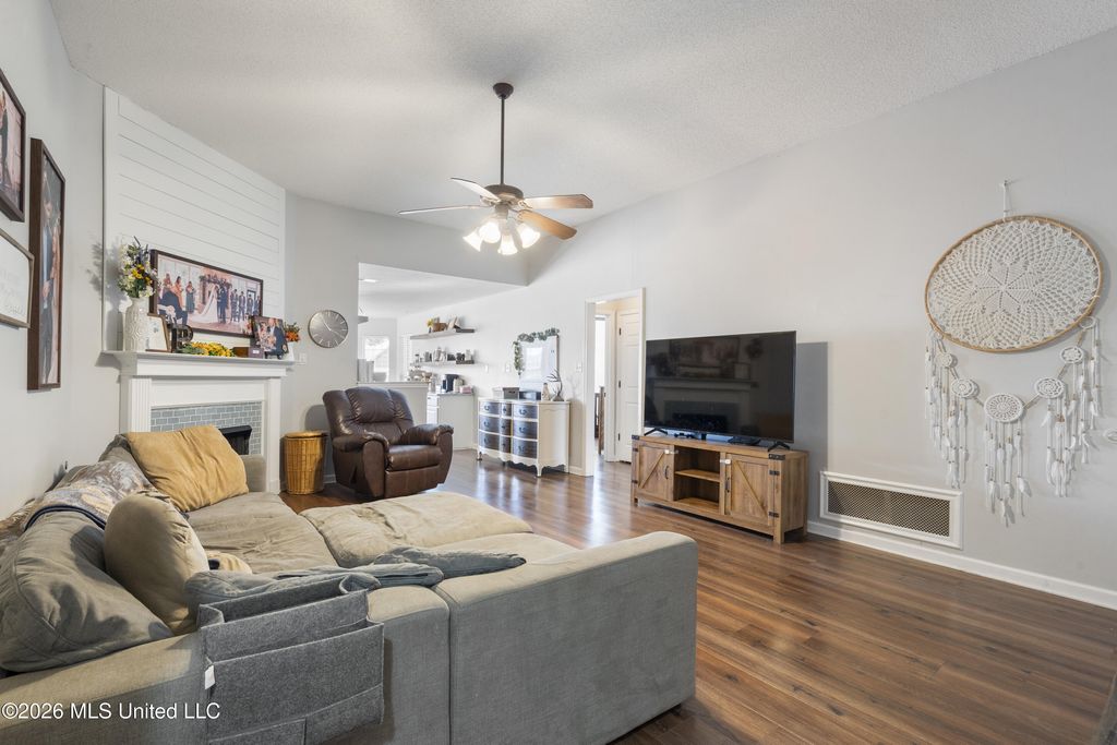 6655 Red Hawk Cove, Olive Branch, MS 38654 — photo 5