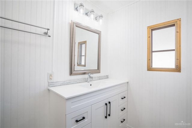 2726 Sierra Vista Drive, Weslaco, TX 78596