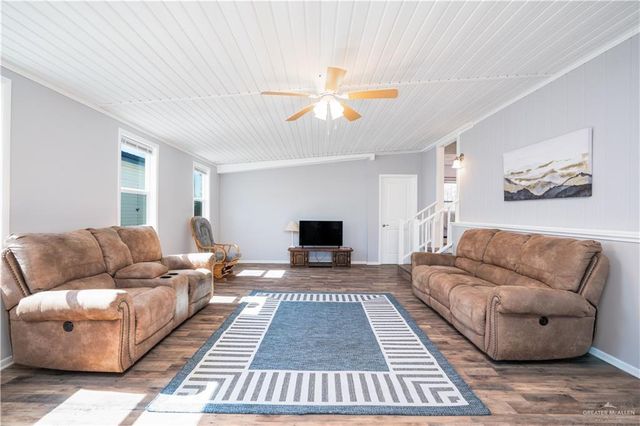 2726 Sierra Vista Drive, Weslaco, TX 78596