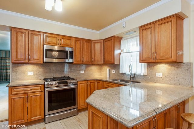 3700 N Harlem Avenue 2, Chicago, IL 60634