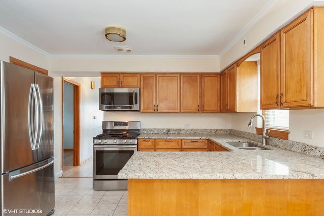 3700 N Harlem Avenue 2, Chicago, IL 60634