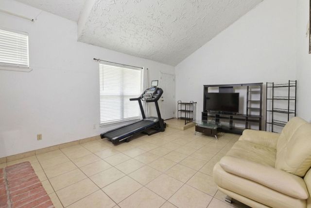 6682 Westwick Drive, Houston, TX 77072