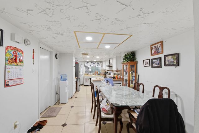 6682 Westwick Drive, Houston, TX 77072