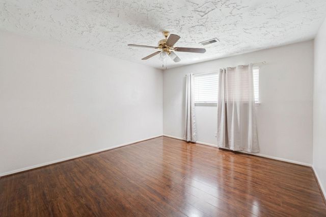 6682 Westwick Drive, Houston, TX 77072