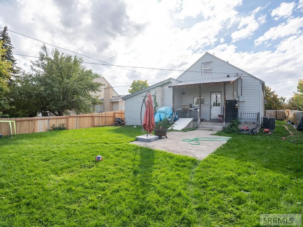 Image 5 of property listing at 1164 Cassia, Idaho Falls, ID 83402