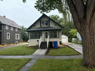 1015 12th Street N, Fargo, ND 58102