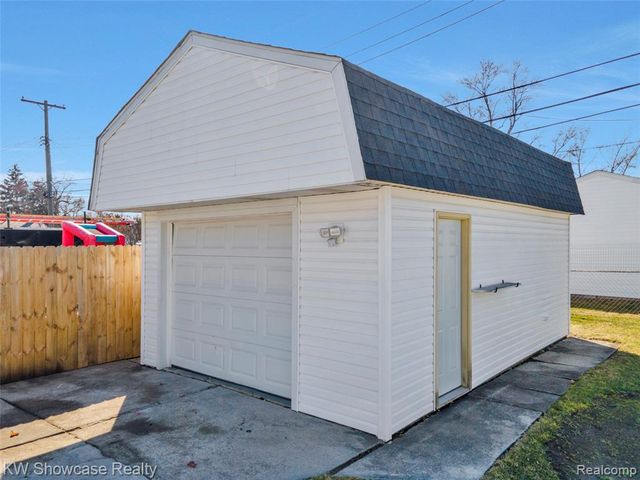 13470 Agnes Street, Southgate, MI 48195