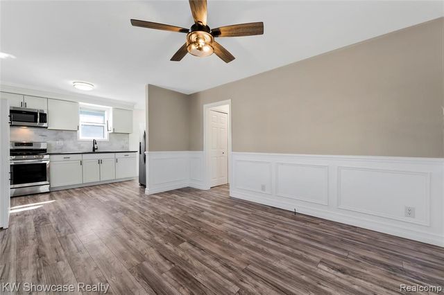 13470 Agnes Street, Southgate, MI 48195