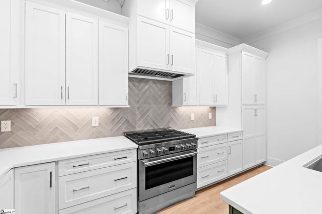 66 Mcneil Court, Greenville, SC 29609