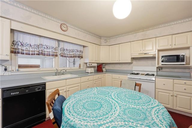 966 Shawnee Road, Kansas City, KS 66103