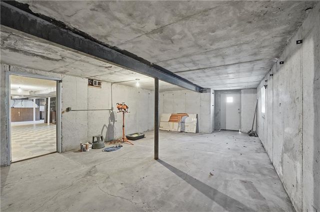 966 Shawnee Road, Kansas City, KS 66103