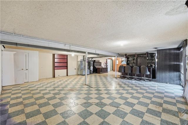 966 Shawnee Road, Kansas City, KS 66103