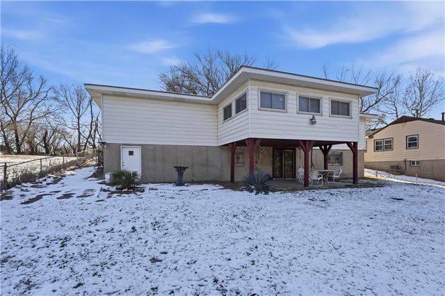 966 Shawnee Road, Kansas City, KS 66103