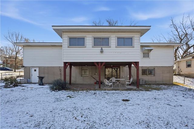 966 Shawnee Road, Kansas City, KS 66103