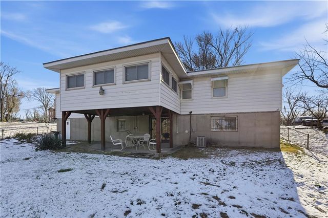 966 Shawnee Road, Kansas City, KS 66103