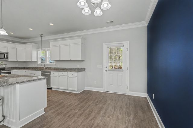 107 Perry Drive, Summerville, SC 29483