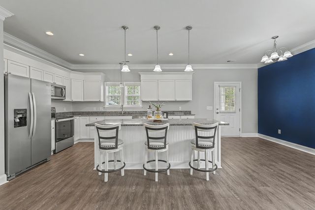 107 Perry Drive, Summerville, SC 29483