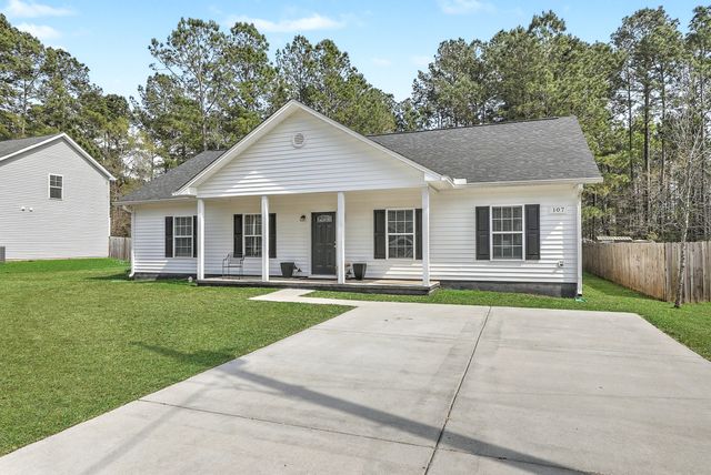 107 Perry Drive, Summerville, SC 29483