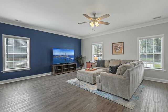 107 Perry Drive, Summerville, SC 29483